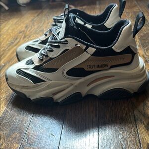 Steve Madden Black and White Sneakers